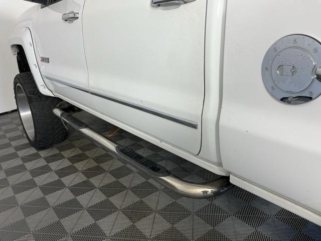 Photo of 2015 Summit White Chevrolet Silverado 2500