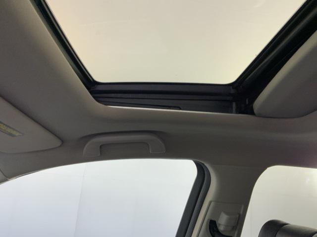 Photo of 2011 Polished Metal Metallic Acura MDX