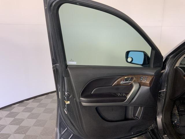Photo of 2011 Polished Metal Metallic Acura MDX