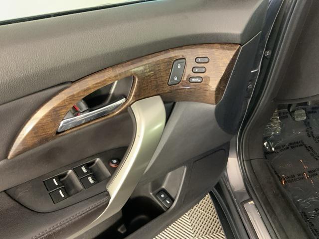 Photo of 2011 Polished Metal Metallic Acura MDX