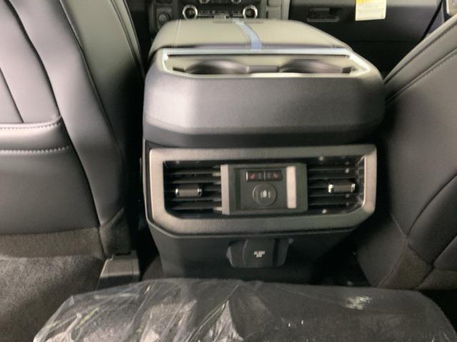 Photo of 2025 Agate Black Metallic Ford F-250