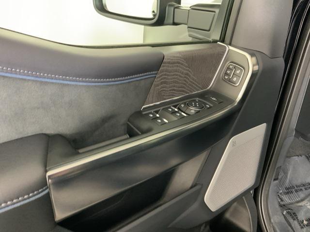Photo of 2025 Agate Black Metallic Ford F-250