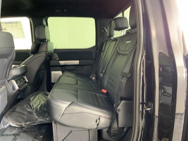 Photo of 2025 Agate Black Metallic Ford F-250