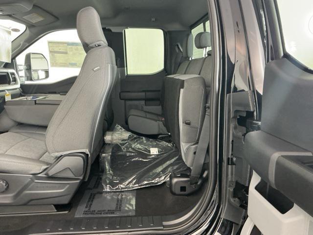 Photo of 2026 Agate Black Metallic Ford F-350