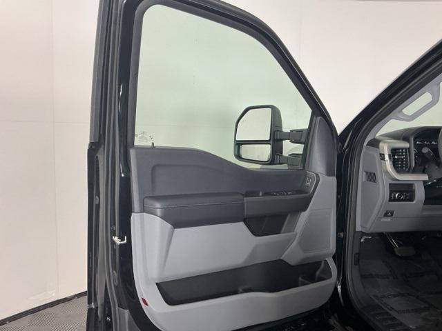 Photo of 2026 Agate Black Metallic Ford F-350