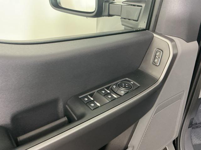 Photo of 2026 Agate Black Metallic Ford F-350