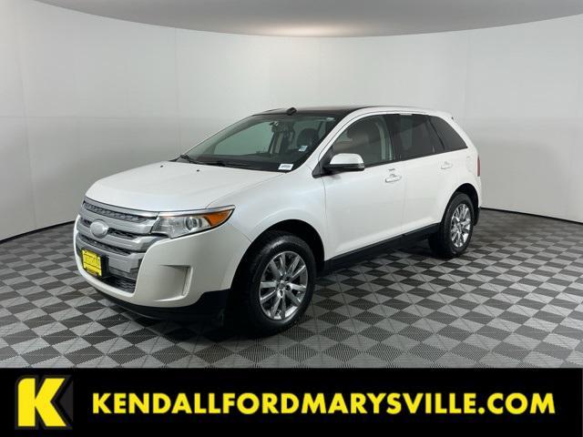 Photo of 2013 White Platinum Ford Edge