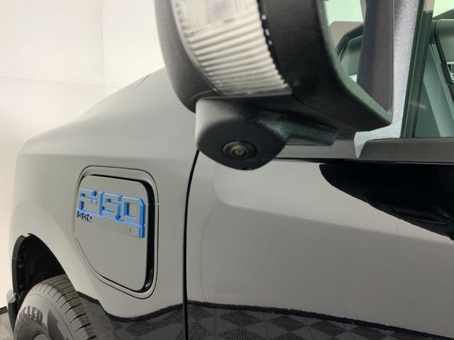 Photo of 2025 Agate Black Metallic Ford F-150 Lightning