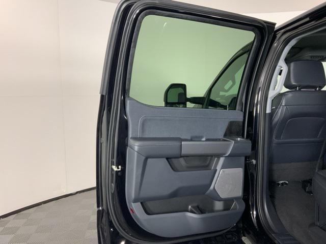 Photo of 2025 Agate Black Metallic Ford F-350