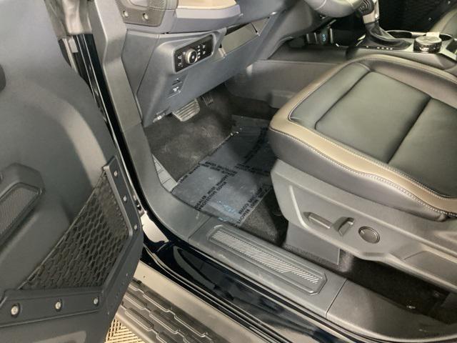 Photo of 2025 Shadow Black Ford Bronco