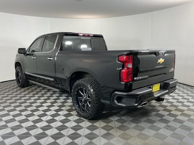Photo of 2024 Black Chevrolet Silverado 1500