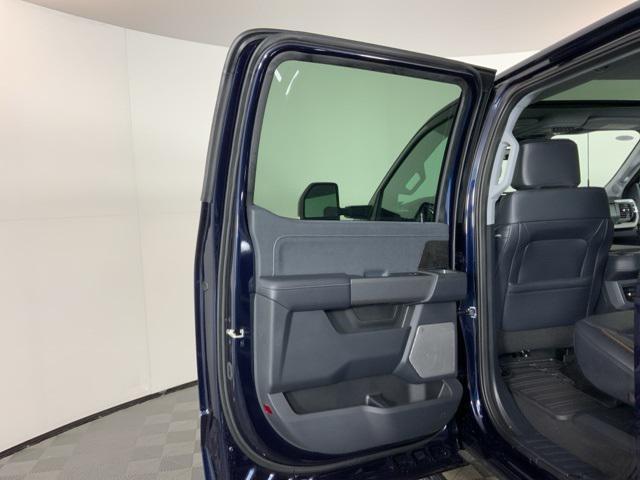 Photo of 2025 Antimatter Blue Metallic Ford F-350