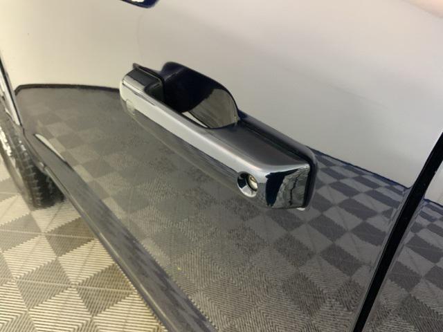 Photo of 2025 Antimatter Blue Metallic Ford F-350