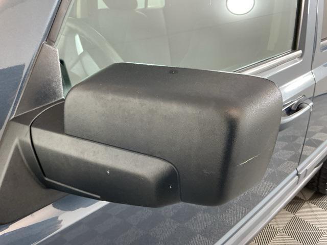 Photo of 2008 Steel Blue Clearcoat Metallic Jeep Commander