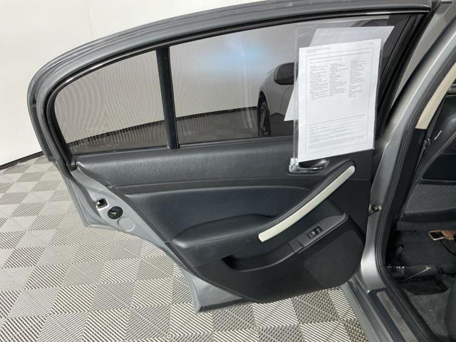Photo of 2005 Diamond Graphite Metallic INFINITI G35x