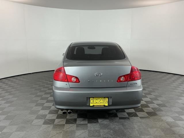 Photo of 2005 Diamond Graphite Metallic INFINITI G35x