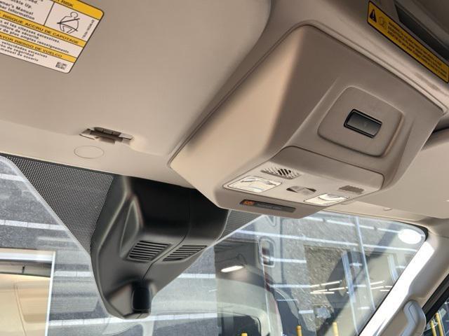 Photo of 2025 Oxford White Ford Transit-250