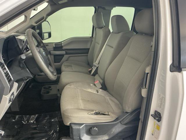 Photo of 2017 Oxford White Ford F-150