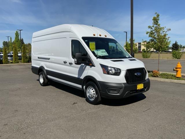 Photo of 2025 Oxford White Ford Transit-350