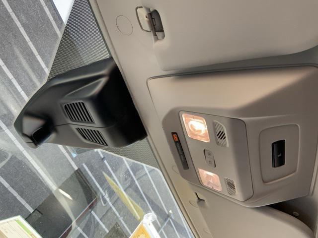 Photo of 2025 Oxford White Ford Transit-350