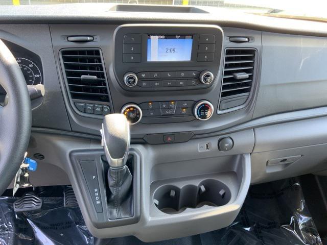 Photo of 2025 Oxford White Ford Transit-350