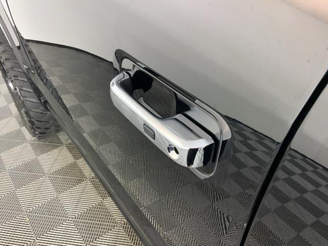 Photo of 2017 Shadow Black Ford F-150