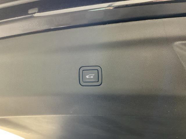 Photo of 2024 Titanium Rush Metallic GMC Yukon XL
