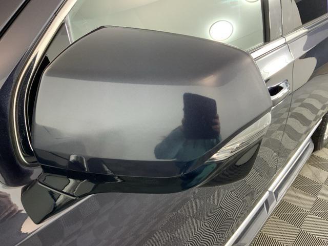 Photo of 2024 Titanium Rush Metallic GMC Yukon XL