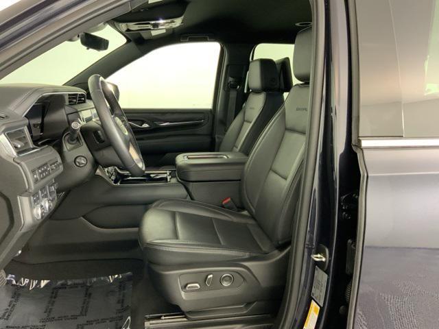 Photo of 2024 Titanium Rush Metallic GMC Yukon XL
