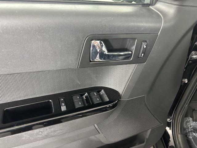 Photo of 2010 Black Ford Escape