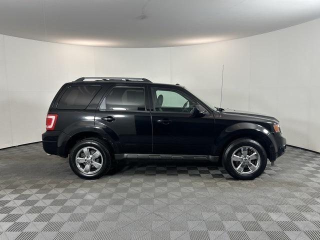Photo of 2010 Black Ford Escape
