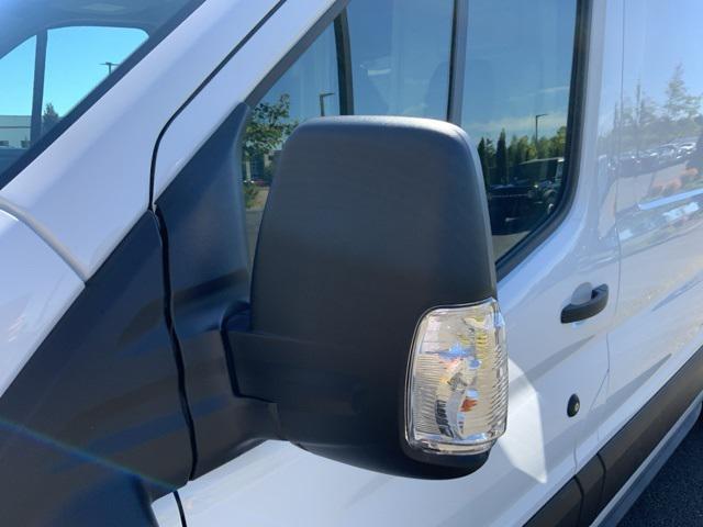 Photo of 2025 Oxford White Ford Transit-250