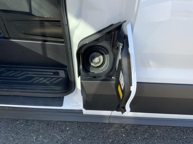 Photo of 2025 Oxford White Ford Transit-250