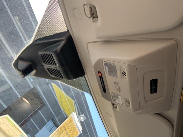 Photo of 2025 Oxford White Ford Transit-350