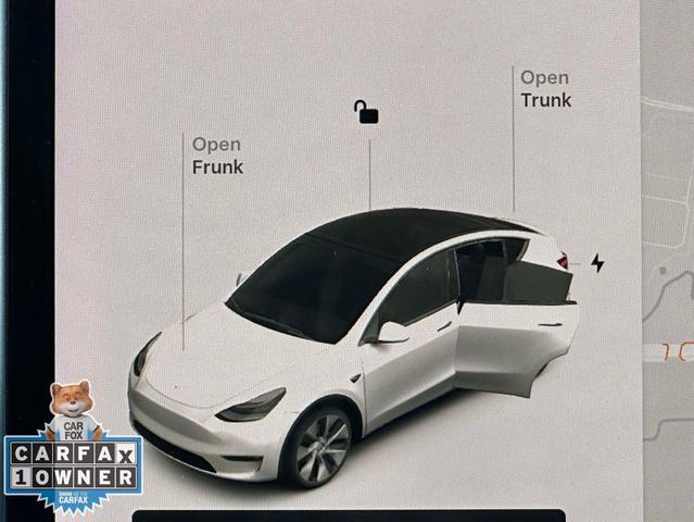 Photo of 2020 Pearl White Multi-Coat Tesla Model Y