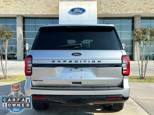 Photo of 2022 Iconic Silver Ford Expedition