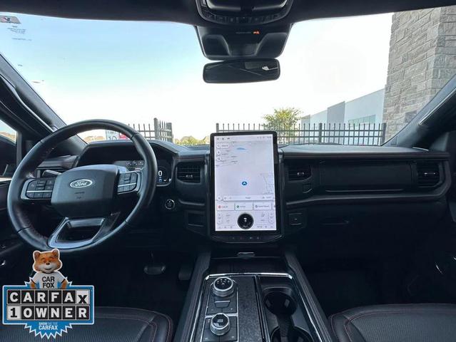 Photo of 2022 Iconic Silver Ford Expedition
