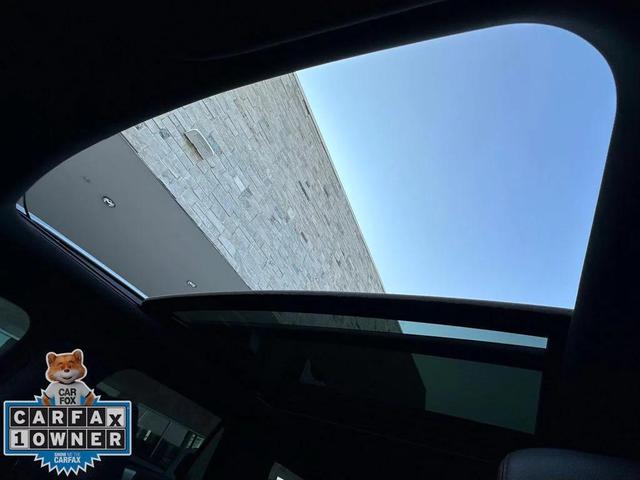 Photo of 2022 Iconic Silver Ford Expedition