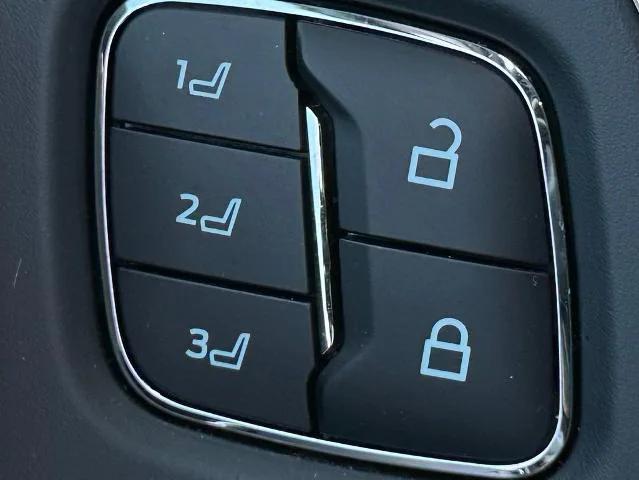 Photo of 2025 Star White Tri-Coat Ford F-150