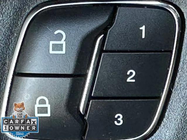 Photo of 2021 Agate Black Ford Expedition Max