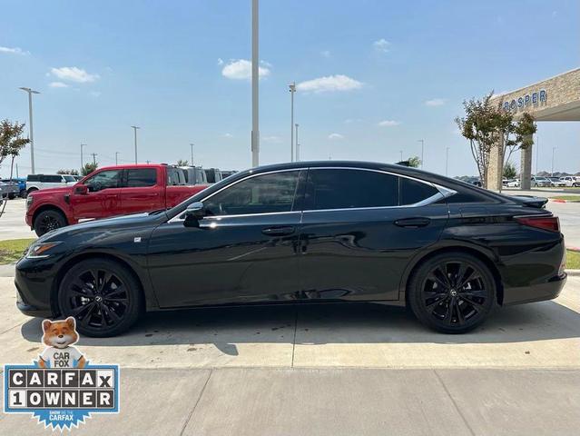 Photo of 2023 Lexus ES 350