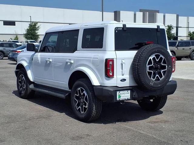 Photo of 2025 Oxford White Ford Bronco