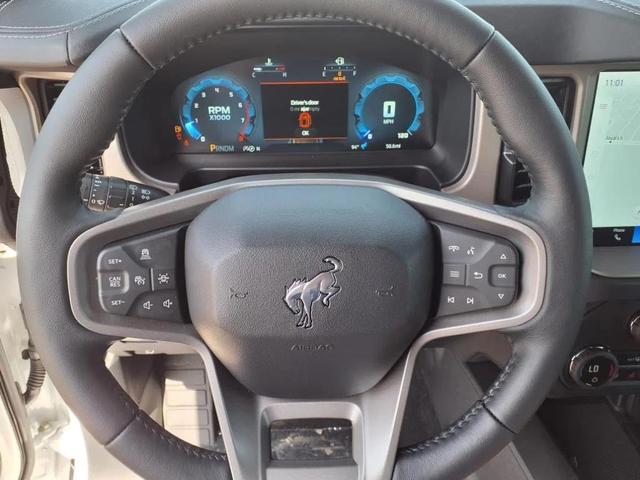Photo of 2025 Oxford White Ford Bronco