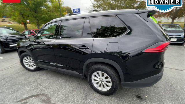 Photo of 2024 Midnight Black Metallic Toyota Grand Highlander