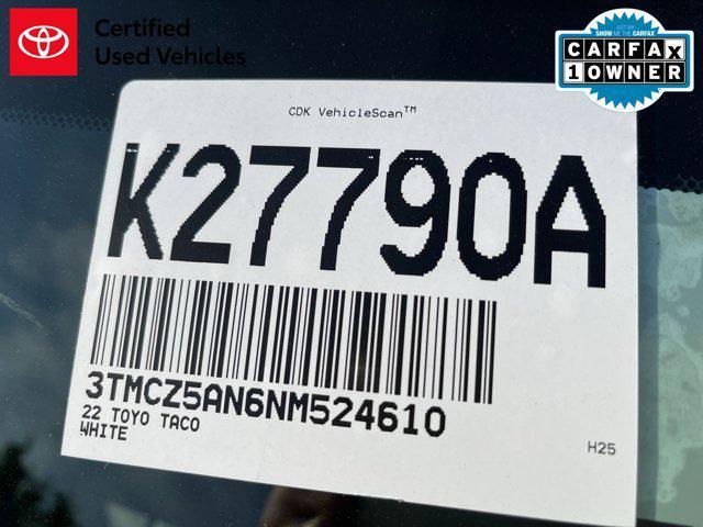 Photo of 2022 White Toyota Tacoma