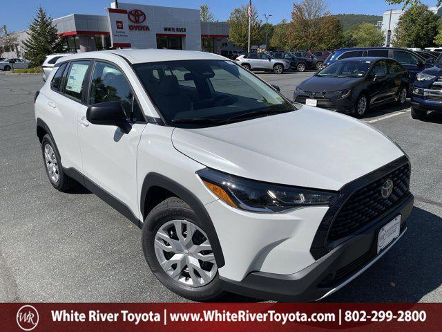 Photo of 2025 Wind Chill Pearl [extra_cost_color] Toyota Corolla Cross