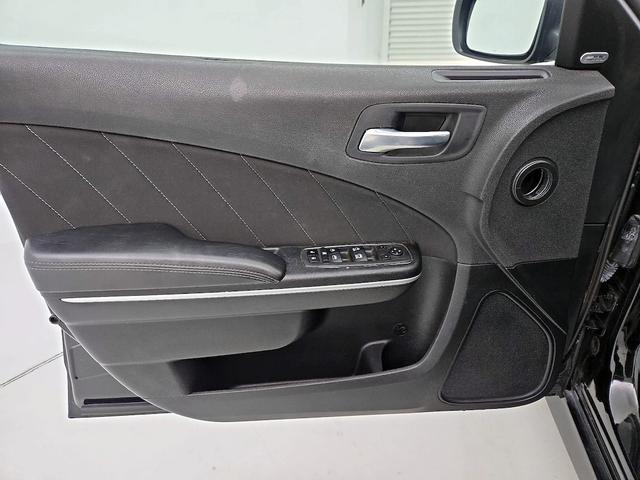 Photo of 2022 Black Dodge Charger