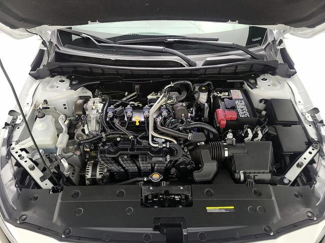 Photo of 2024 White Nissan Altima