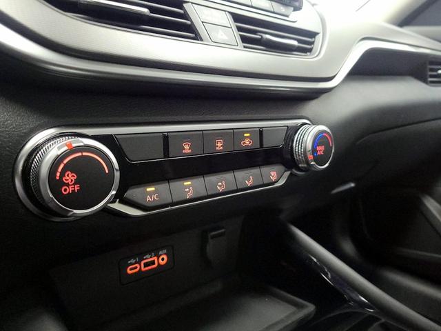 Photo of 2024 White Nissan Altima