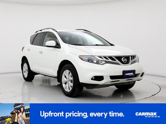 Photo of 2014 White Nissan Murano